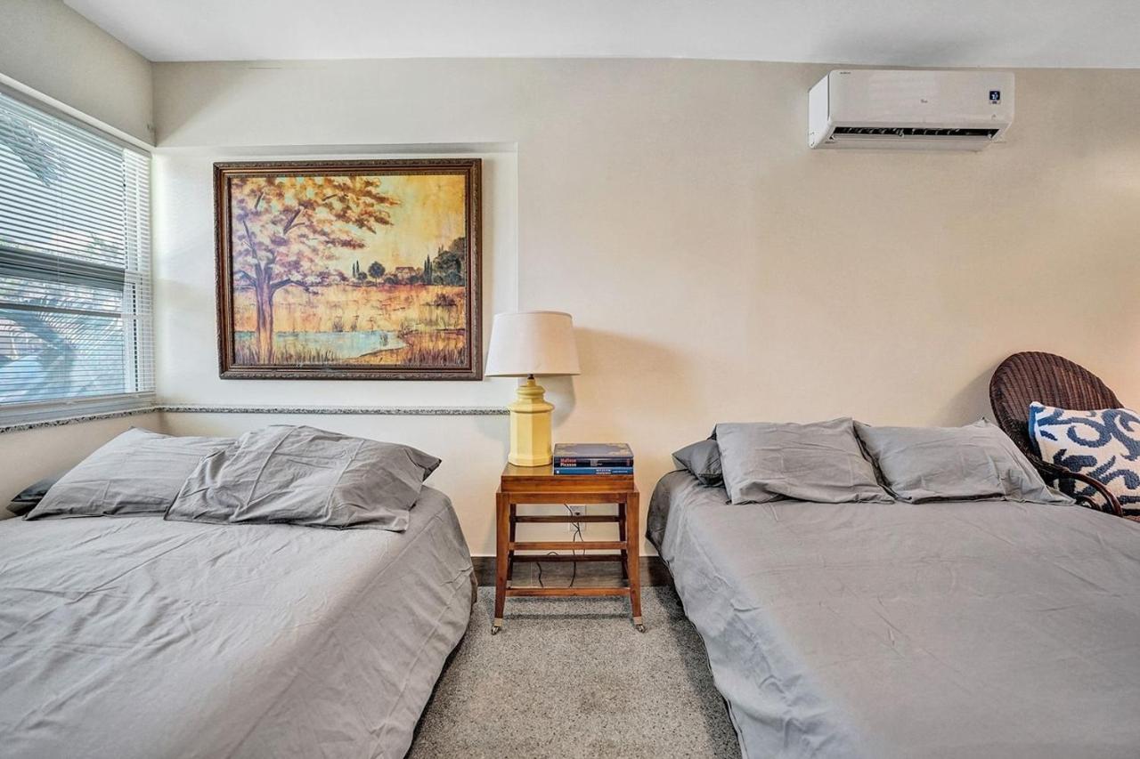 Downtown Hollywood Holiday Retreat Dania Beachアパートメント エクステリア 写真